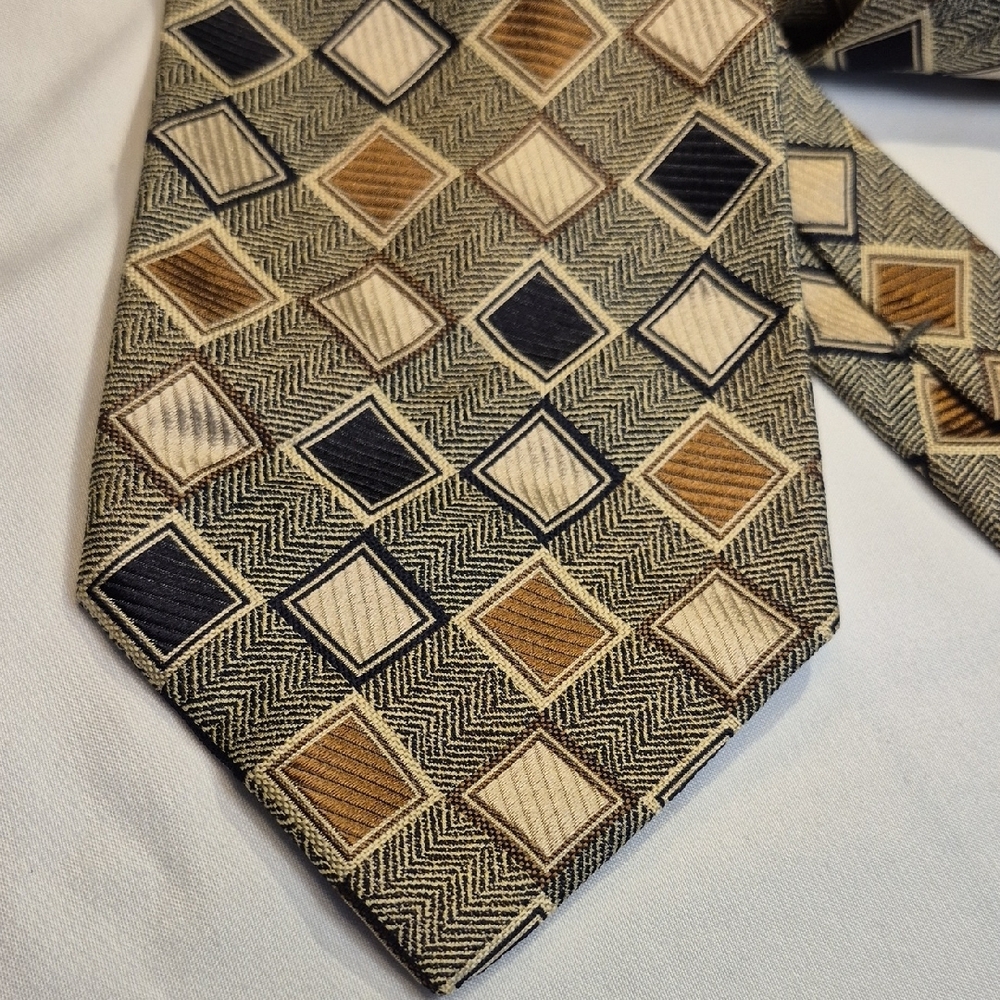 Altea Milano 100% Silk Made In Italy Black Brown & Gold NeckTieGeometric Pattern